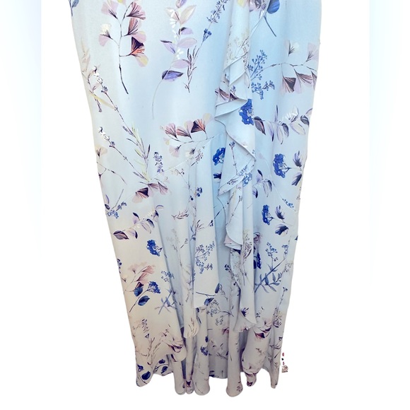 BANANA REPUBLIC - Faux Wrap High Low Floral Ruffle Dress. Size 2 - Picture 5 of 12